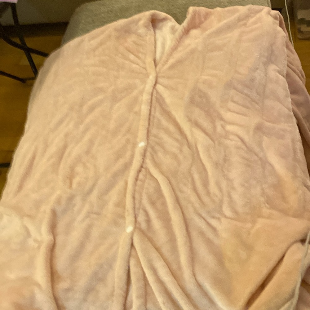 Heated throw